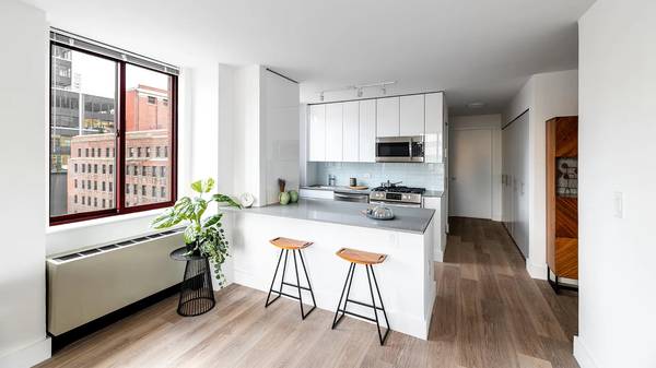 $4,150 / 2br - Least exp options avaiable!! (Midtown West)63788385017601120