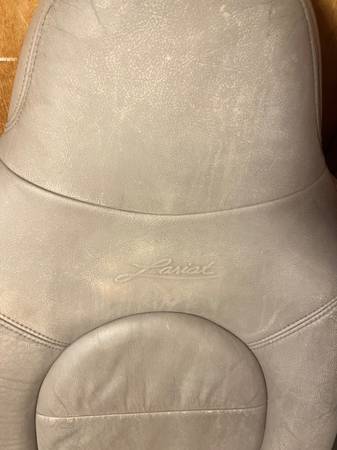 *Pasajero* Asiento Lariat 99-07 Ford cuero F350, estado regular sin roturas, color beige - $55 (Oly wa)63471461567361121