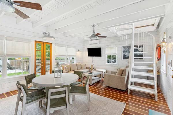 $1,100 / 1br - 850ft2 - Garden Cottage for rent (Charleston)64016107526019124