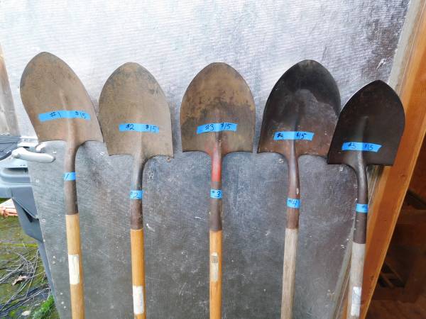 Shovels - Long handles Spades 1