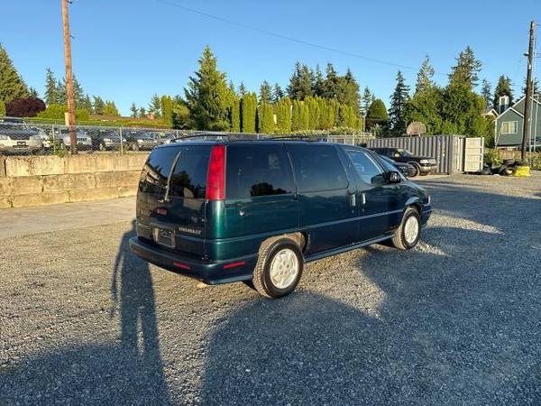 1996 Chevrolet Lumina APV Base - $3,499 (Lynnwood, WA)63654706847235122