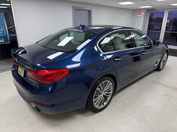 2017 BMW 5 Series 530i xDrive Sedan - $16,495 (Streamwood, IL)63619054261251122
