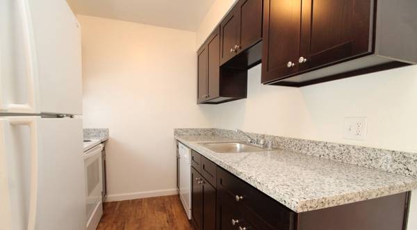 $1,449 / 1br - 604ft2 - FALL TIME🍁PERFECT TIME TO START FRESH! 1 MONTH FREE!! (South Sacramento)64044022664323124