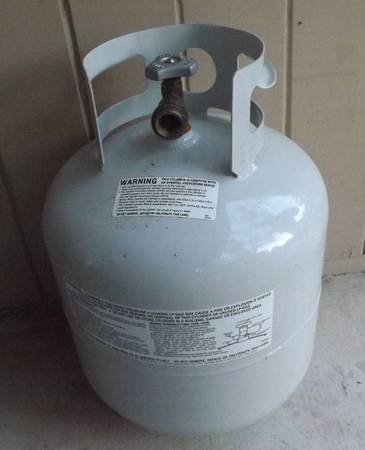 Empty Propane Tank with valve 1