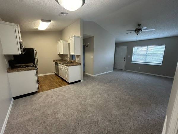 $1,439 / 2hab - 850ft2 - Hasta $200 de descuento por mes + $500 de descuento en tarifas de mudanza (Gainesville)63823035454081120