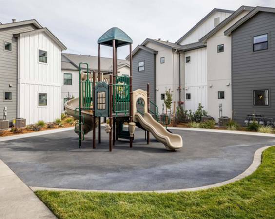 $3,095 / 2br - UNIT INCLUDES WD SET + Modern 2 Bedroom | Stainless Steel Appliances (Larkfield / Santa Rosa)63888989117955123
