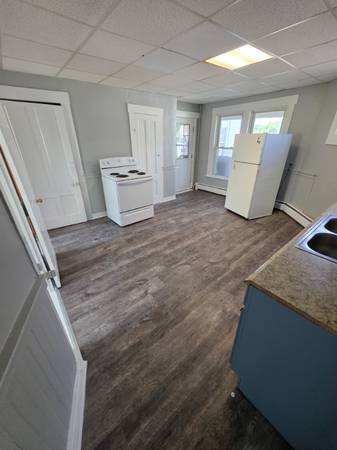 $1650.00 / 2br - 1100ft2 - 37 Maple street Unit #163931653987074120