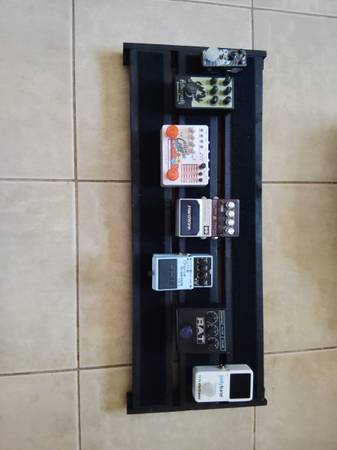 Large Pedalboard Variation II - Pedals Not Included. Guitar / Bass 1