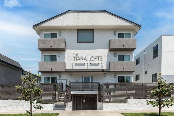 $1,895 / 1br - Ceiling fan, Los Angeles CA, 1/bd (14417 Tiara St, Los Angeles, CA)63857622835073121
