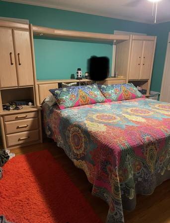 Solid Wood Kind Bed 1