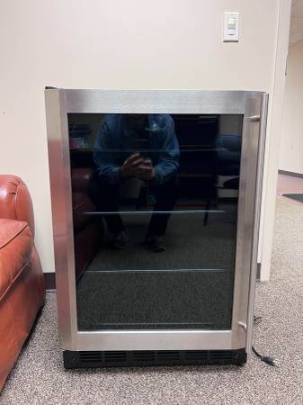 FREE MINI FRIDGE FOR SCRAP 1