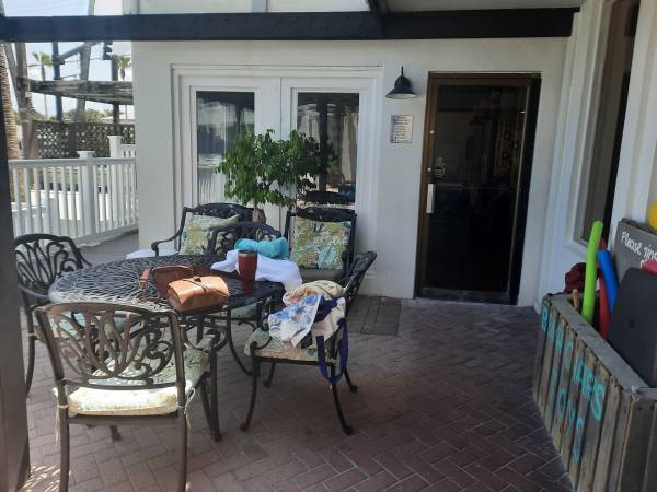 $1,500 / 2br - 1500ft2 - Booking Now 2 Bedroom Directly On Atlantic Ocean! (Daytona Beach (Beachside))63791575757697123