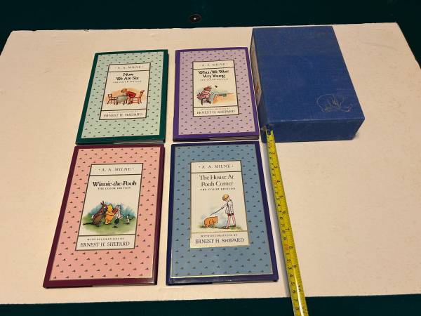 Pooh's Library -The Color Editions A.A. Milne 1992 Hardcover