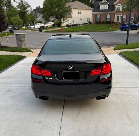 2012 BMW M550i XDRIVE V8 Twin Turbo – M-Sport – AWD – Título Limpio - $2,300 (Glenn Dale)63616460721281124