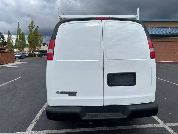 2015 Chevrolet Express G2500 - $12,90063482887215489122