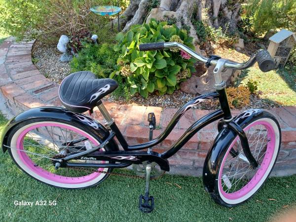 Electra Little Betty Girls Beach Cruiser Bike 20" Like New 1