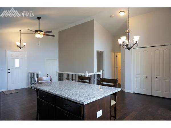 $650 / 1br - 150ft2 - HABITACIÓN TRANQUILA Y LIMPIA EN UNA CASA RANCH (Dublin y Powers)63658145859329122