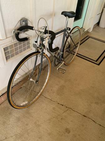 Schwinn vintage de 10 velocidades - $225 (Southern Shores)63437061903745121