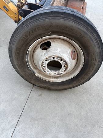 One Spare rim LT 215/75/17.5 Hercules S-209 tire on rim 1