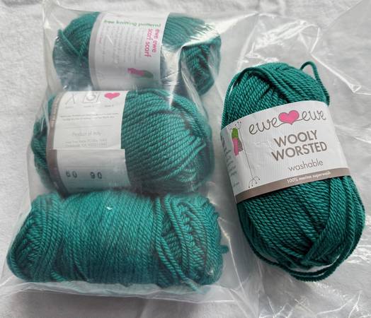 Ewe ewe yarn Wooly Worsted Merino 1