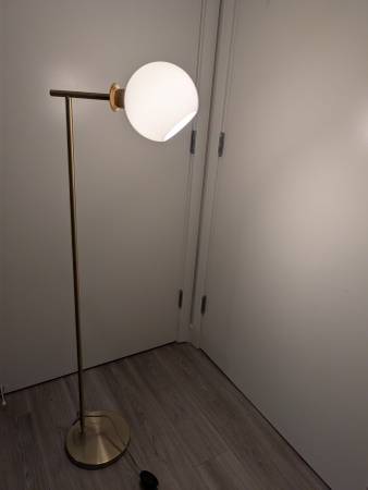 short glass floor lamp from west elm 1
