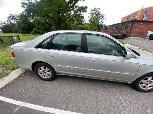 2003 Toyota Avalon ABIERTO A OFERTAS - $2,500 (Elizabeth City)63621739790211122