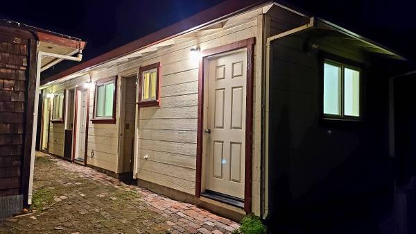 $1.400 / 1 hab - HABITACIÓN EN ALQUILER (servicios incluidos) PAREJAS, PERROS, GATOS aceptados! SIN REVISIÓN DE CRÉDITO (Benicia)63048279802369123