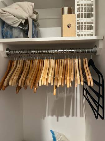 Wooden hangers 1