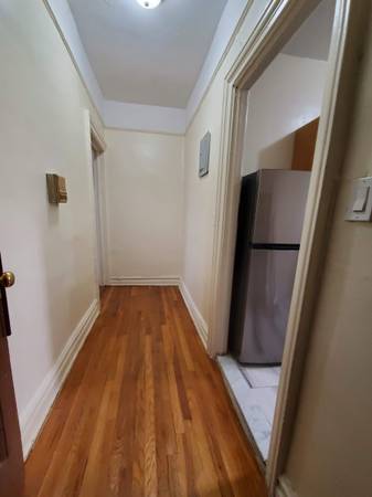 $1,550 Looking for a STUDIO w/Sep Kitchen? HIRE A BROKER FOR A GOOD DEAL (Kensington; November 1)64033458224643121