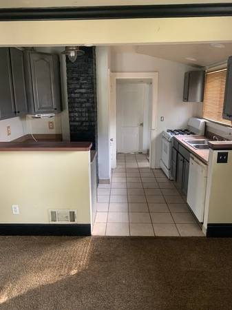 $79,000 / 3br - 891ft2 - $80,000 UNDER Market Value.   South Euclid (South Euclid)63860363667329123