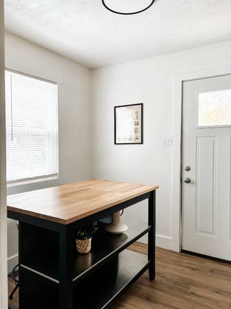 $2000.00 / 2br - 1200ft2 - Fully Furnished 2 bed, 1.5 bathroom in the heart of Southeast Ohio! (A64017206208387122