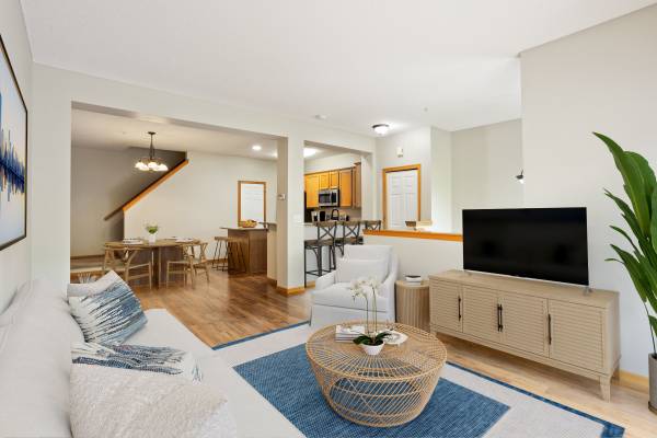 $2,300 / 2br - 1480ft2 - Plymouth: "The Reserve" Townhouse For Rent! (Plymouth)63868703820033124