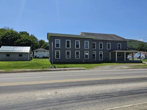 $3,900 / 6br - 3450ft2 - Commercial/Residential Building for Lease (New Milford Borough)64035575564929121