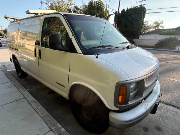 Chevy Express 2002 - $1,20063615956243075120