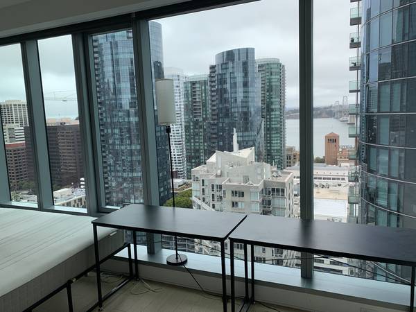 $2,200 / 3br - Luxury SF High-Rise Room with Panoramic Bay Bridge Views (SOMA / south beach)64177016510081120