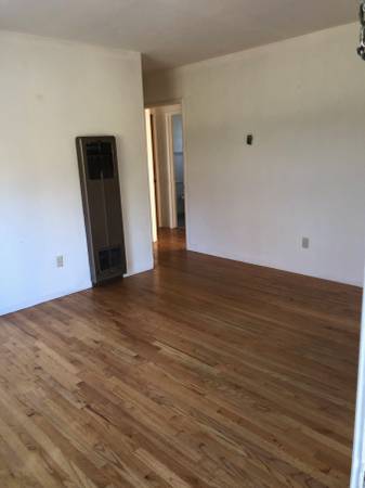 $1,750 / 2br - 700ft2 - LAND PARK 2 BR APARTMENT - Golf Course Views - MOVE-IN SPECIAL (Land Park - Midtown - Downtown)63844738406273121
