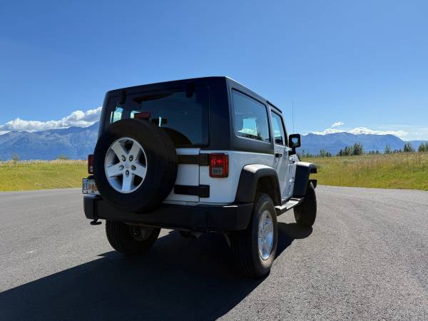2015 Jeep Wrangler - $17,00063442797867777123