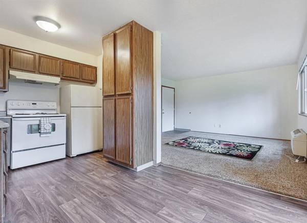 $1,425 / 2br - Spacious 2B Apartment with Extra Storage, Private Patio + In Gresham (SE Portland)63914741161859124