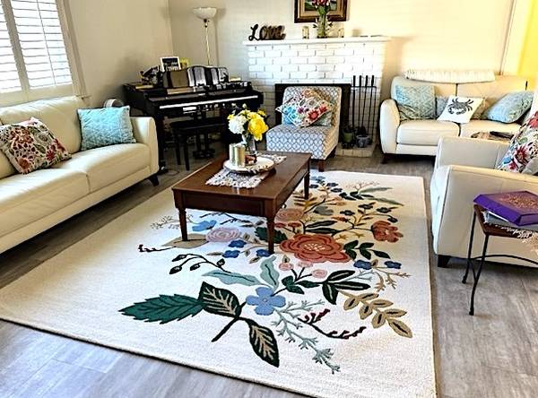 Beautiful Floral Carpet like new excellent condition 1