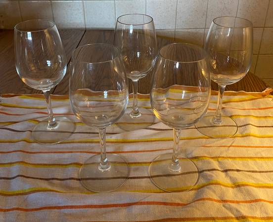 Wine Glasses 1