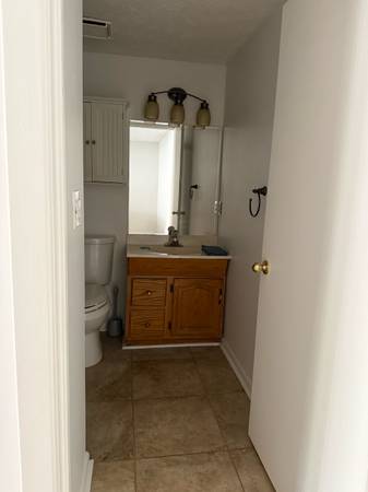 $225 / 3br - Alquiler temporal de habitación-3-6 meses (Lynn Haven)63924680118915120