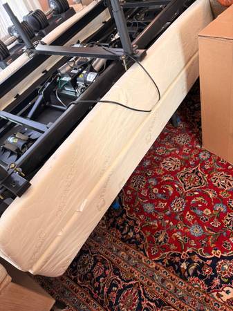 Tempur Pedic Reverie Fully Electric Adjustable Bed Frame with Motors 1