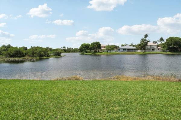 $5,000 / 4br - House for rent 4/3 (Pembroke Pines)63825132072451122