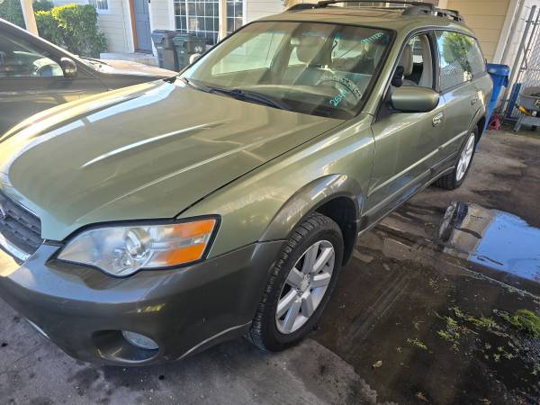 Subaru outback 1