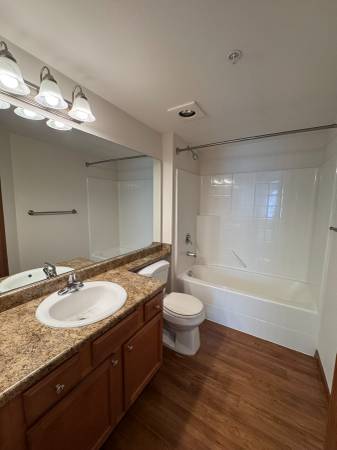 $1,895 / 1br - 561ft2 - Limited Time Offer: 6 WEEKS FREE! C106 (SeaTac)63786780228227122