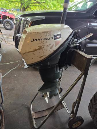 9.5 hp johnson outboard 1