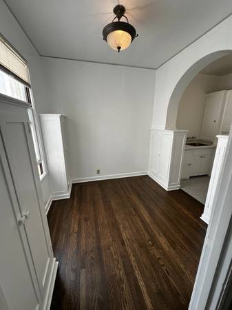 $2,950 / 500ft2 - Super Quiet Sunny Stu. Top Flr Prime Location Rent Controlled (lower pac hts)63847325990915122