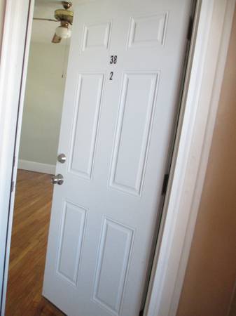 $2,000 / 1br - 750ft2 - 1 BEDROOM W/HEAT AND HOT WATER (WEST LYNN)63856336615297120
