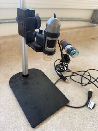 2 USB Digital Microscopes 1