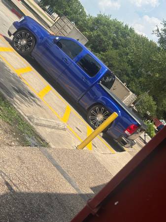 2007 GMC sierra - $12,00063613018037377122
